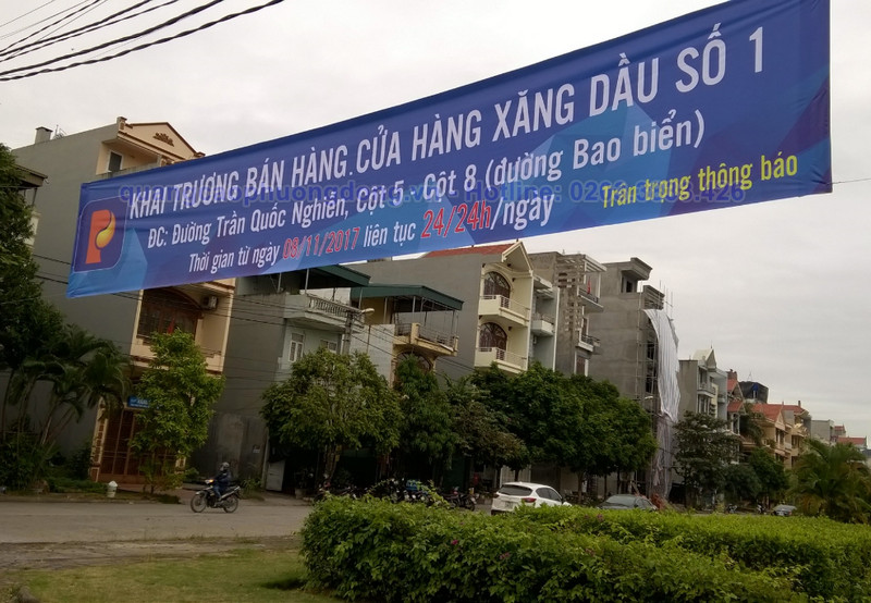 Treo băng rôn khai trương cửa hàng xăng dầu tại Quảng Ninh