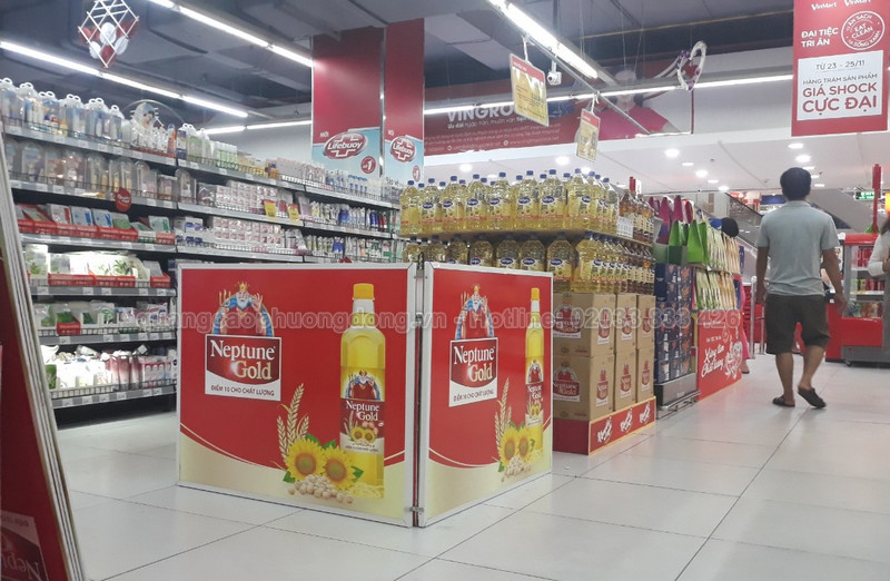 kệ trưng bày sản phẩm trong siêu thị vinmart tại Quảng Ninh