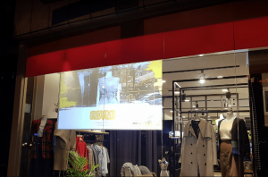Công nghệ quảng cáo bằng màn chiếu sơn trên kính đã có tại Quảng Ninh