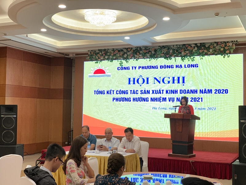 Chị Nguyễn Kiều Oanh - Nv Kinh doanh trình bày tham luận