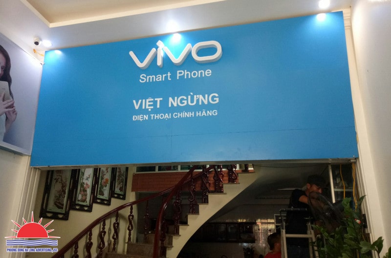 Mẫu biển quảng cáo phụ kiện điện thoại