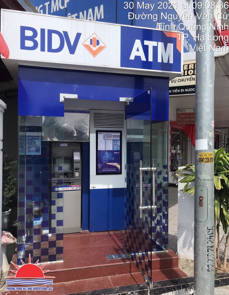 Tranh điện trang trí booth ATM