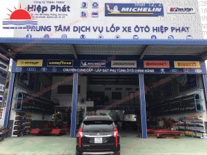 Biển quảng cáo gara ô tô ở Quảng Ninh