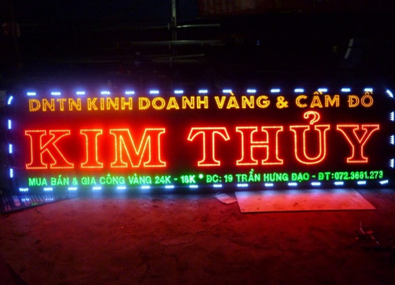Biển quảng cáo LED cửa hàng vàng ở Quảng Ninh